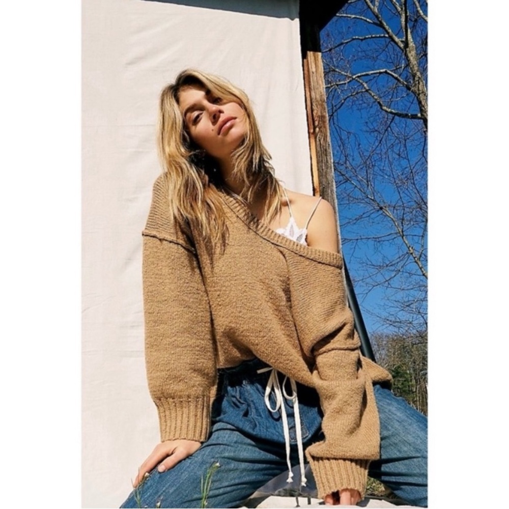 Free People Retro 90s Brookside Slouchy Tunic Sweater Camel Tan Medium - Picture 3 of 17